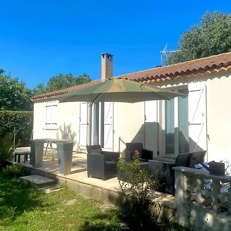 Charmante Maison Au Pied Du Luberon Cheval-Blanc Esterno foto